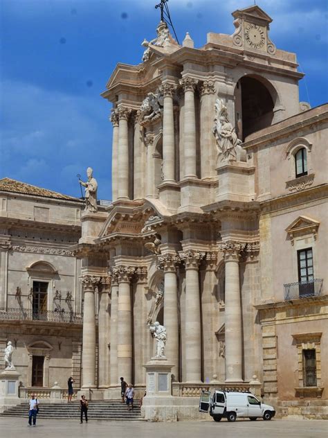 Layman's London: Siracusa Cathedral, Sicily