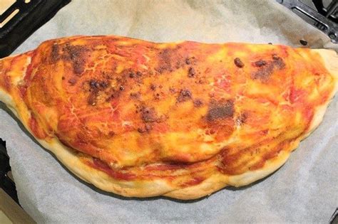 Calzone Napoletano La Ricetta Del Calzone Al Forno Con Ripieno Classico