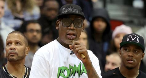 Bulls legend Dennis Rodman gets emotional returning to United Center ...