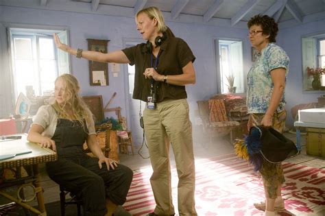 Foto De Julie Walters Mamma Mia La Película Foto Julie Walters Meryl Streep Phyllida