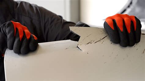 Airless Fusion Welding Tear To An Edge Of A Bumper Cover