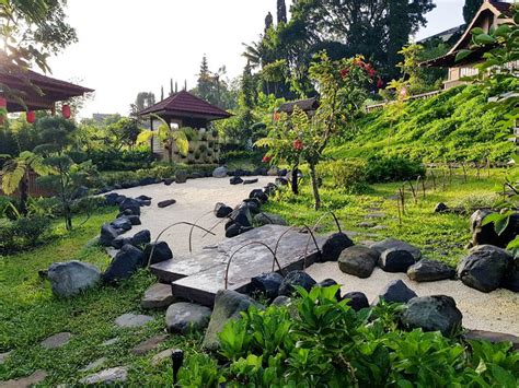 10 Alasan Kenapa The The Onsen Hot Spring Resort Malang Bisa Bikin