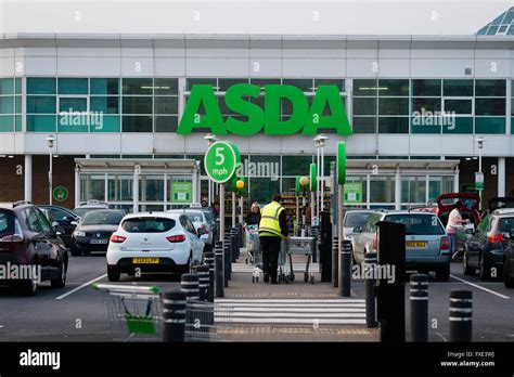 Asda Supermarket Exterior Hi Res Stock Photography And Images Alamy