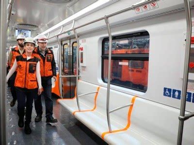 Sheinbaum supervisa encendido del primer tren de la nueva línea 1 del