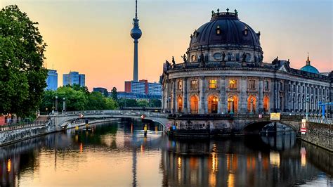 Bode Museum W Berlinie P Ywaj Ce Muzeum I Kulisy Serialu Gambit