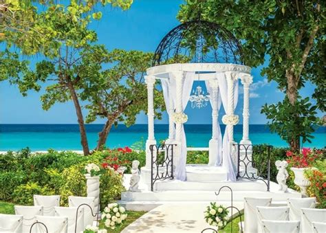 10 BEST All-Inclusive Wedding Resorts In The Caribbean (2024)