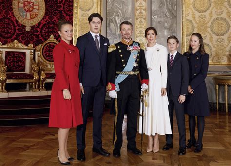 Los Mensajes Que Esconden Las Fotografías Oficiales De Federico Y Mary