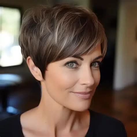 35 Flattering Hairstyles For Women Over 50 With Bangs Artofit