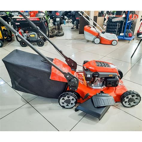 Husqvarna LC 151 Çim Biçme Makinesi