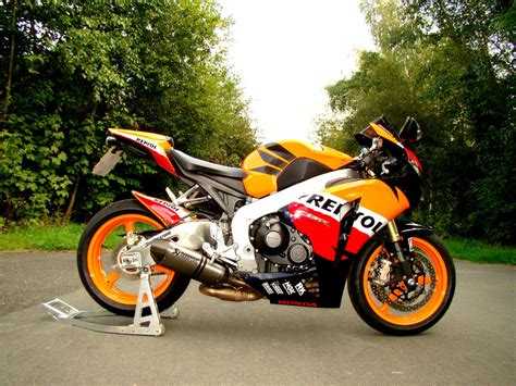 2011 HONDA CBR 1000 RR FIREBLADE REPSOL 61 PLATE PX DUCATI 1098 R1 GSXR