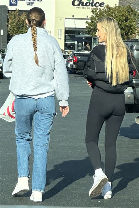Tight Blonde College Girl With A Great Ass In Leggings Spandex