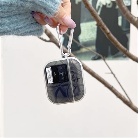 Чехлы для Airpods Pro 2: купить чехол для наушников Аирподс Про 2 в ...