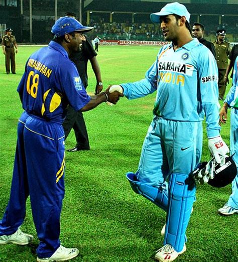 Mahendra Singh Dhoni Congratulates Muttiah Muralitharan ESPNcricinfo