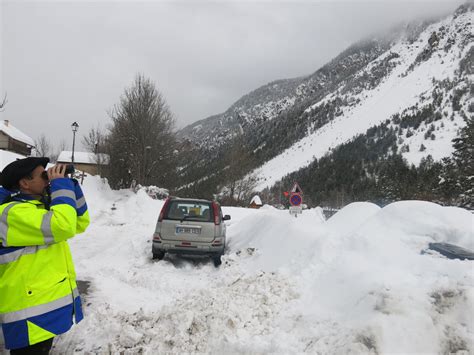 Les coulées de boue lété les coulées de neige lhiver