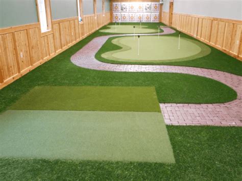 Custom Indoor Putting Greens - Custom Turf Outlet