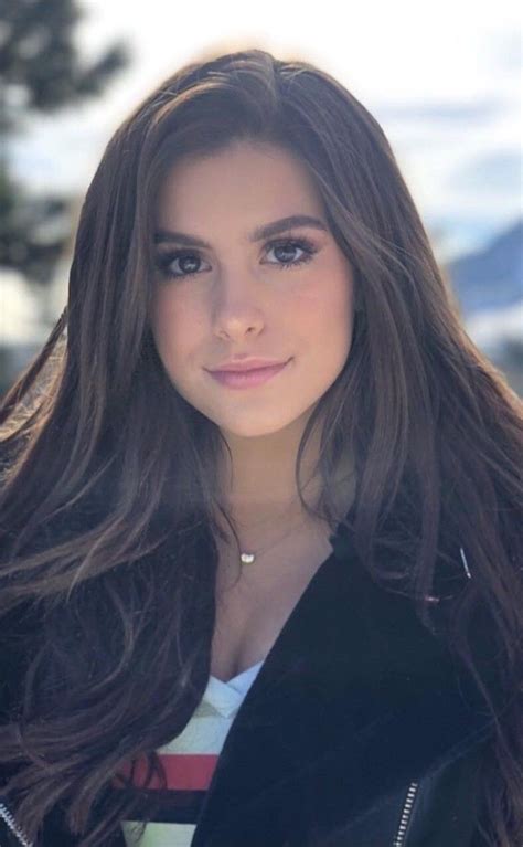 Madisyn Shipman Brunette Girl Bollywood Hairstyles Sexy Jeans Girl