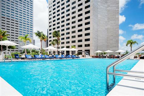 InterContinental Miami: Pool & Spa Day Pass Miami | ResortPass