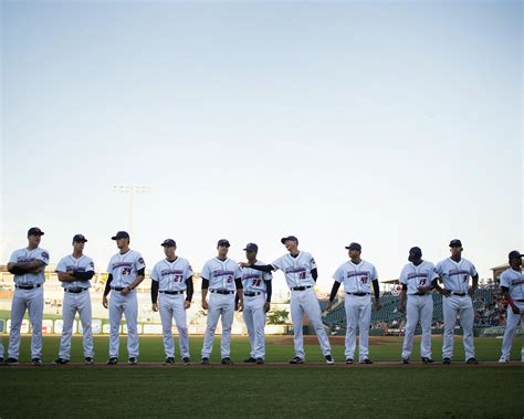 22 Best College Baseball Uniforms