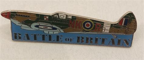 Battle Of Britain Spitfire Pin Badge Raf Collections
