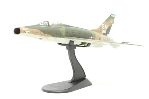 Hobby Master HA2102 North American F 100D Super Sabre United States Air