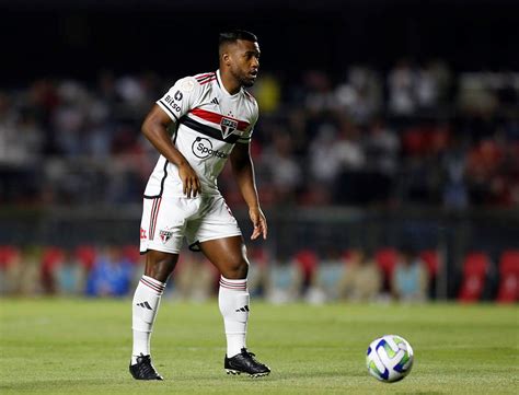 Dorival Justifica Luan Como Titular Do S O Paulo E Torce Por Renova O