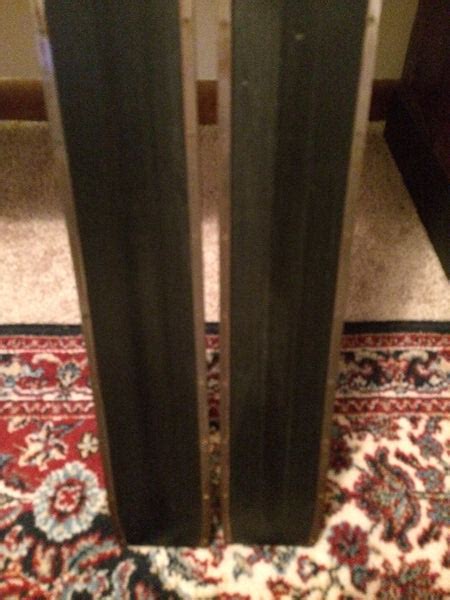 Vintage Snow Skis New Un Drilled Ebony And Ivory Head Vector 210cm