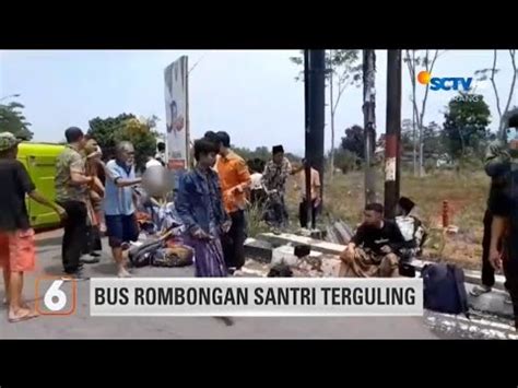 Minibus Rombongan Santri Terguling Di Salatiga Belasan Penumpang Luka