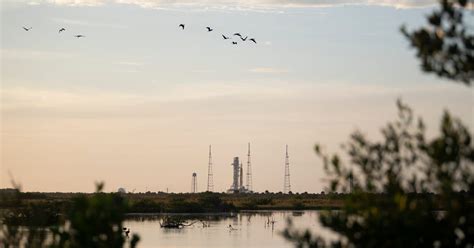 Nasa Calls Off Second Launch Attempt For Artemis Moon Mission Eu Observe