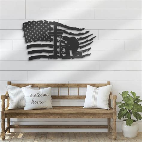 US Soldier Kneeling Praying At Memorial Cross Metal Wall Art USA Fallen ...