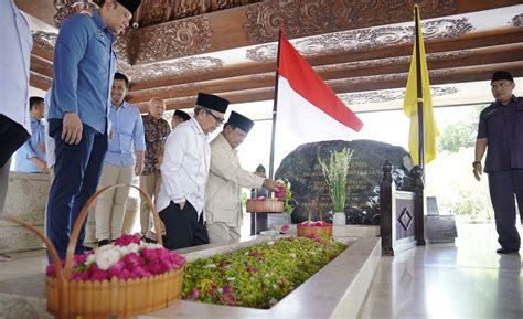 Ziarah Ke Makam Bung Karno Prabowo Beliau Mempersatukan Kita Indoposco