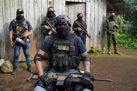 Cjng Ocho Brazos Armados Y Una Estructura Casi Intacta