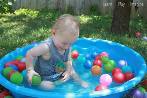 Simple Water Play with Balls ~ Learn Play Imagine