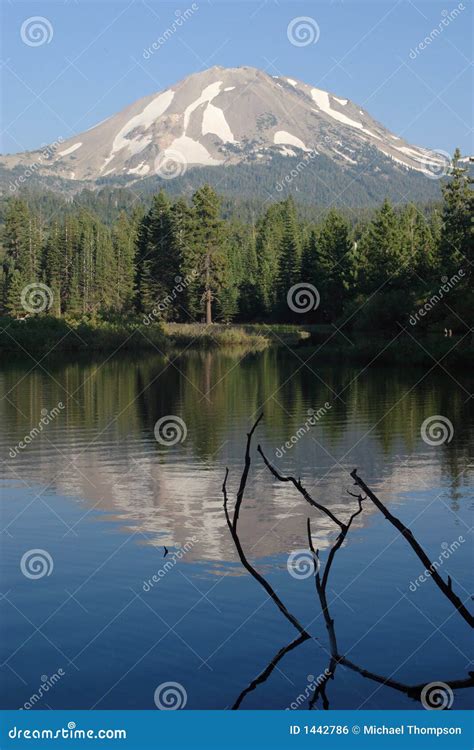 Manzanita Lake In Lassen National Park Royalty Free Stock Image