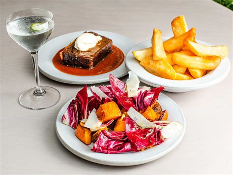 saltine review highbury london  infatuation