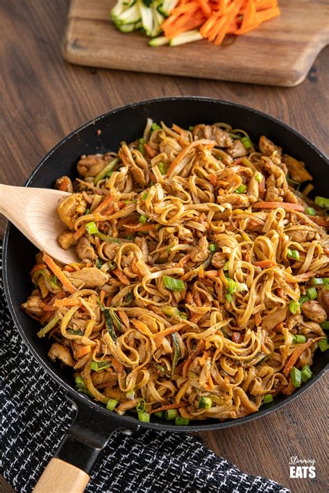 Easy Peanut Chicken Noodles A Delicious