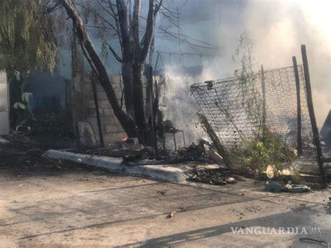 Incendio Arrasa Con Tres Tejabanes En Colonia De Saltillo