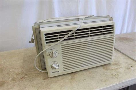 Goldstar Window Air Conditioner Lee Real Estate And Auction Service