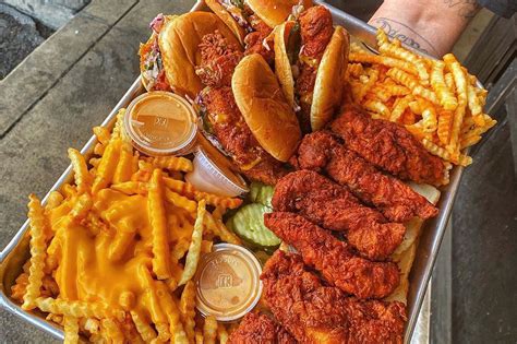 Daves Hot Chickens Big Move To Las Vegas Takes Place In 2021 Eater Vegas