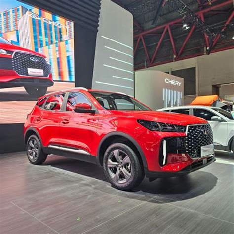 IIMS 2025 Chery Tiggo Cross 2025 Resmi Meluncur