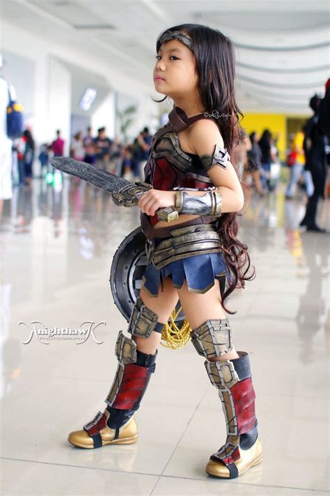 Wonder Woman Cosplay | FizX