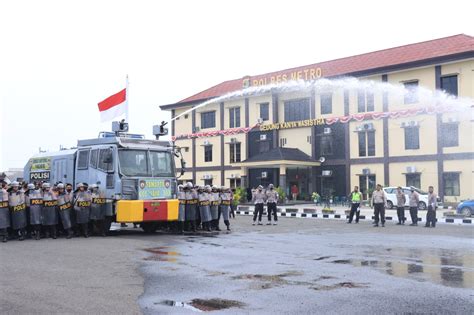 Polres Metro Gelar Latihan Dalmas Hadapi Aksi Unjuk Rasa Dan Pemilu