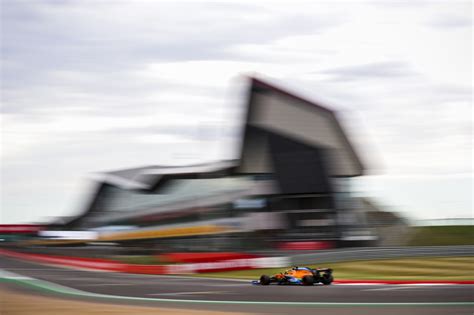 Galería de fotos de Carlos Sainz en el GP 70º Aniversario de la F1 en