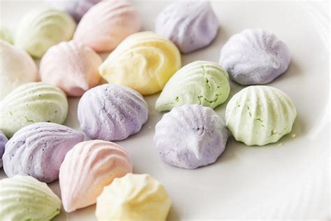 What Does Meringue Taste Like?