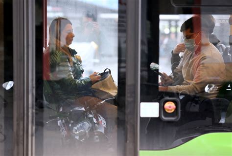 El Primer D A Sin Mascarillas En El Transporte P Blico De C Rdoba En