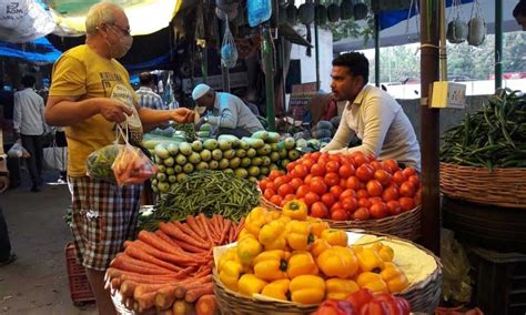 Hyderabad: Rythu Bazaar vendors fleecing public