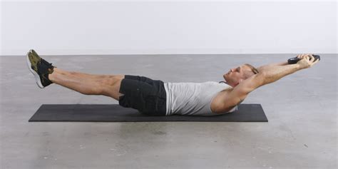 3 Hollow Hold Variations for Runners to Build a Stronger Core - Mbare Times