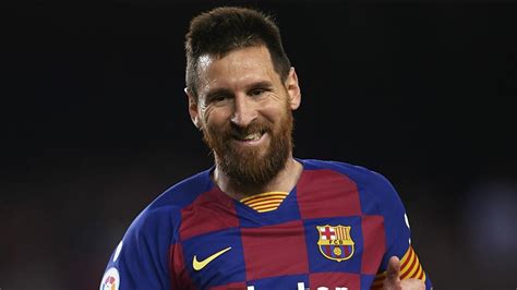 Messi Scores His 50th Free Kick Goal As Barcelona Return To The Top Of