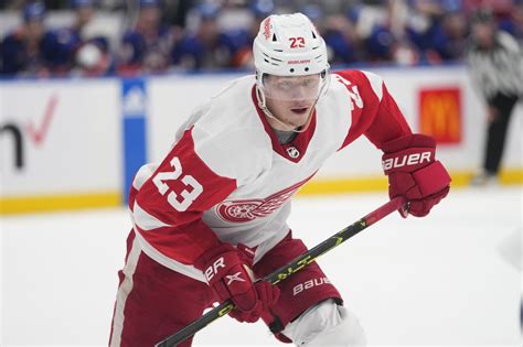 Red Wings Lucas Raymond Has Chip On Shoulder Heading Into Offseason