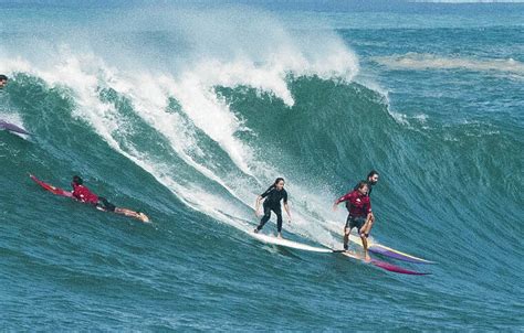 Eddie Aikau Big Wave Invitational Could Go Sunday Or Monday Honolulu Star Advertiser