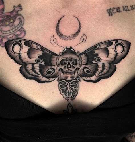 30+ Death Moth Tattoo Traditional - JamiesonAminah